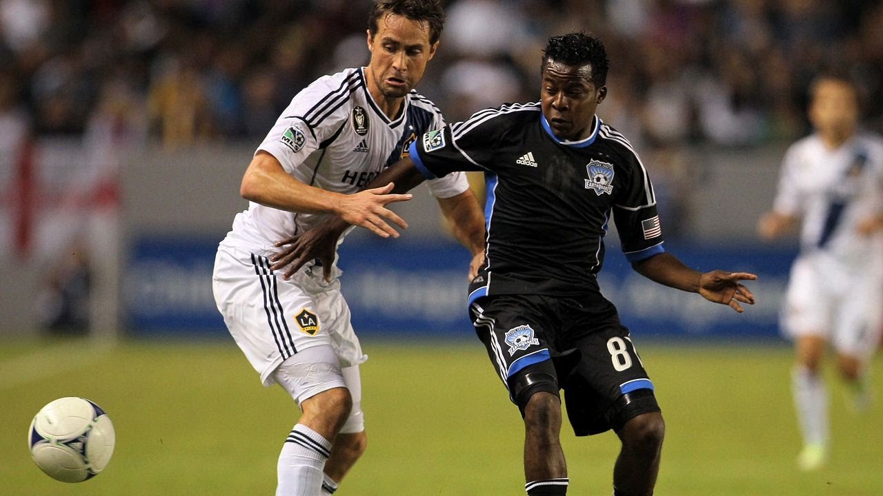 Сан-Хосе Эртквейкс. Футбол в Америке Лос Анджелес. La Galaxy vs SJ earthquakes. Пять звезд Лос Анджелес футбол.