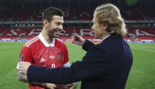 Карпин считает игрока «Локомотива» Смолова лучшим нападающим России