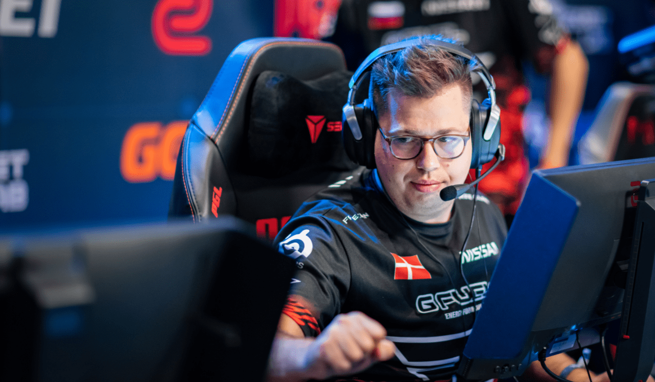 Прогноз на 30 октября 2021. Evil Geniuses - FaZe 