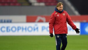 Карпин останется во главе сборной России как минимум до окончания стыковых игр