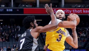 Американский беттер сделал 2 инсайд-ставки перед новостью о COVID-19 у Леброна