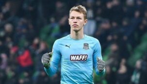 «Зенит» надумал приобрести голкипера Матвея Сафонова