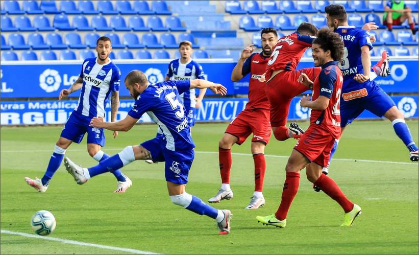 прогноз на 01.10.2023. «Алавес» — «Осасуна»