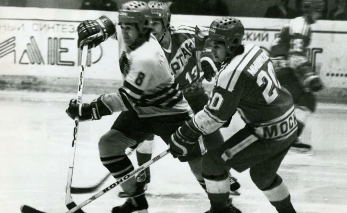 виктор кутергин хоккеист