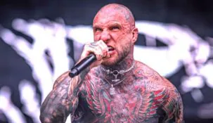 Певец Александр Шиколай дебютирует в главном кулачном промоушене планеты